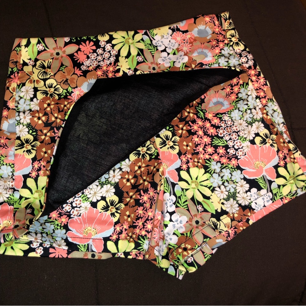 3/$15 MUST BUNDLE - NWT Forever 21 Girl’s Floral Skort Size 5/6